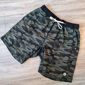 Vuori Kore Short 7.5 inseam Camo